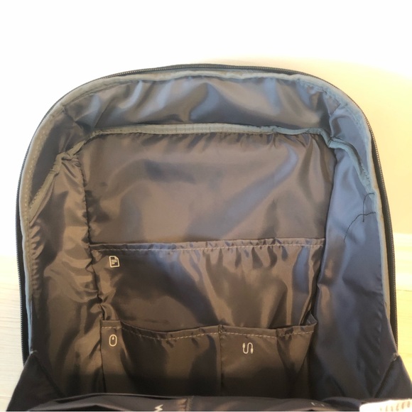 HP laptop backpack computer bag - Picture 4 of 6